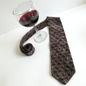 RM Style Vintage Red Wine Glass Tie, 1996